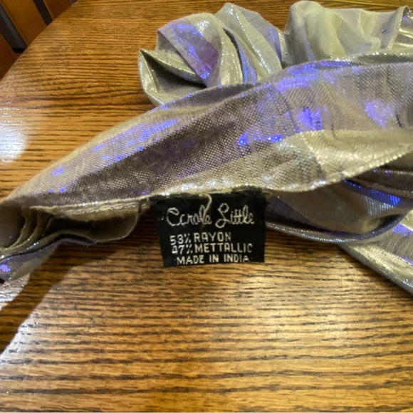 Carole Little metallic scarf, bell like embellishments. - Picture 3 of 4